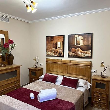 Apartmán Piso En Linares Zona Centro Con Parking Gratis Exteriér fotografie