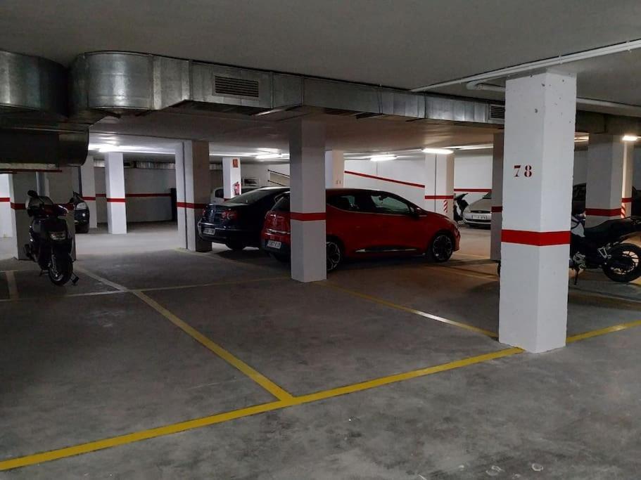 Apartmán Piso En Linares Zona Centro Con Parking Gratis Exteriér fotografie