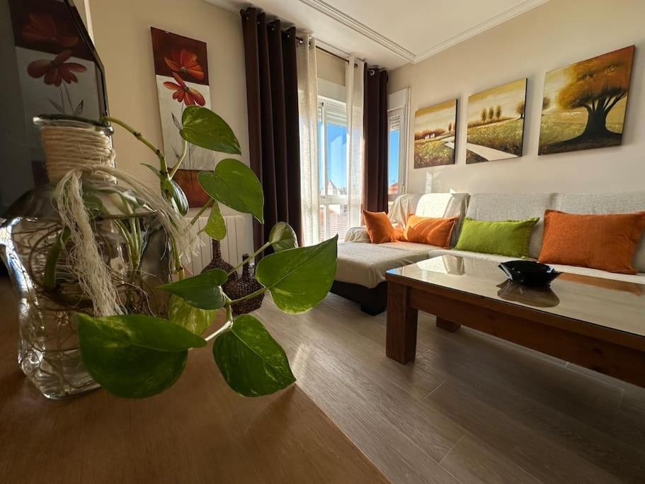 Apartmán Piso En Linares Zona Centro Con Parking Gratis Exteriér fotografie